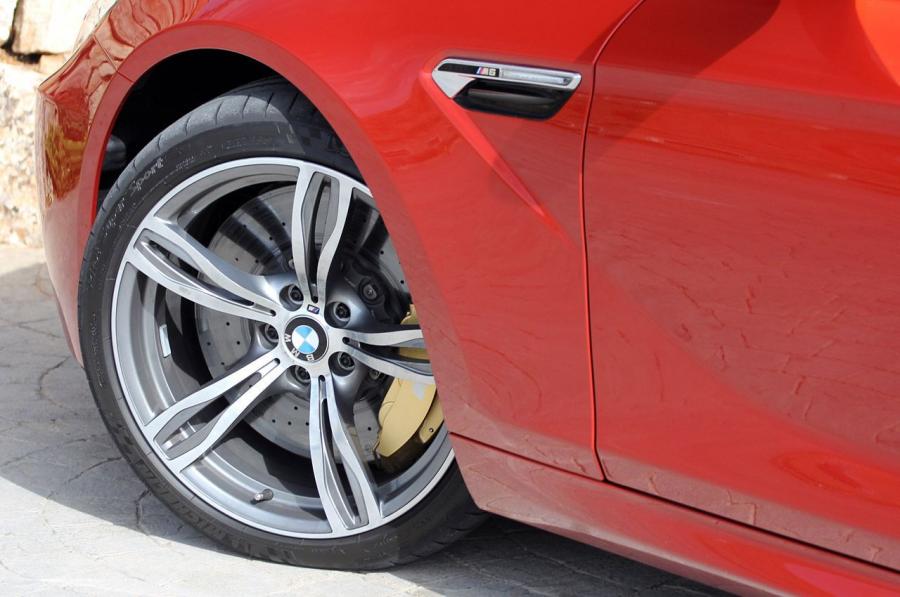  BMW M6 2013 года  (фото 41 из 88)